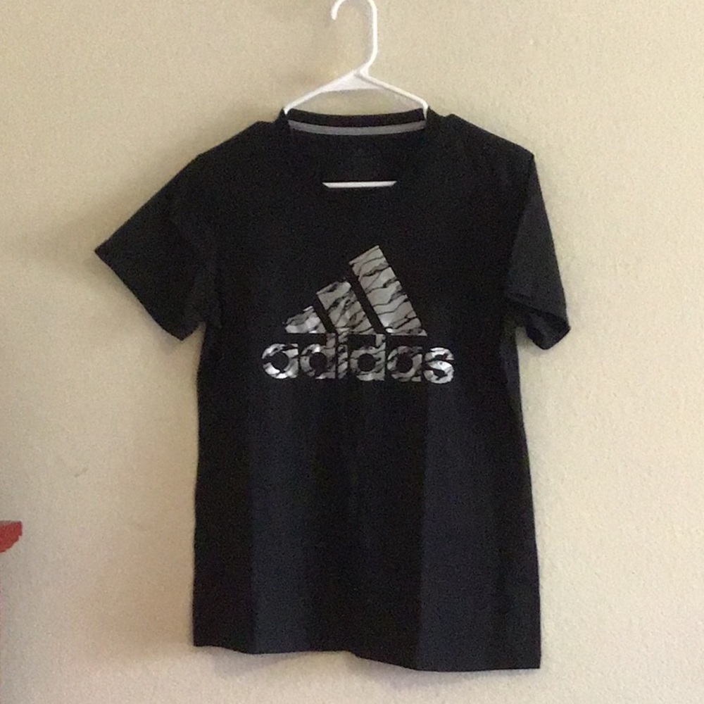 M/M woman’s adidas workout shirt